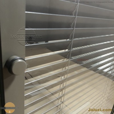 butonlu jaluzi perde buton düğmeli iki cam arası ısıcam ofis bölme perdesi ahşap 25mm 35mm 50 mm bölme motor motorlu ipli zincirli metal alüminyum jaluzi button system cam içi (20)