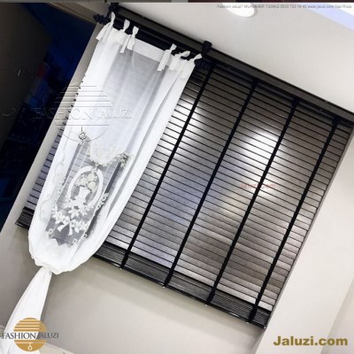 jaluzi ve fon perde kumaş perde ahşap jaluziler ve kanat fon drape eprdeler wood venetain blinds with drapery swag valance (15)