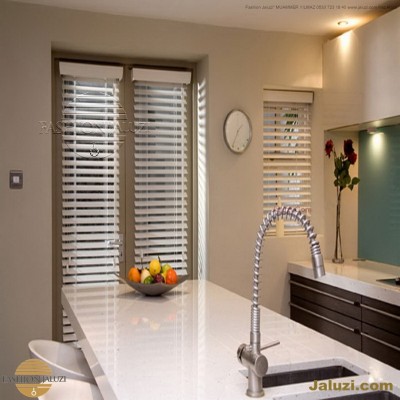 cam üstü jaluzi perde pencere pimapen üstünde üzerine sabitli ipli zıgıl zıgıllı zigil ipli zincirli düğmeli motorlu 25mm 50mm ahşap metal alüminyum jaluzi pvc pencere (54)