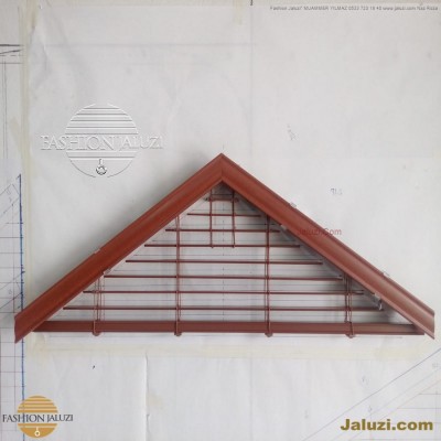 jaluzi perde eğimli meyilli üçgen yamuk şekilsiz alttan eğik formsuz üstten açılı açı shaped venetian blinds ahşap jaluzi perde (28)