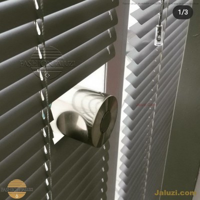 cam üstü jaluzi perde pencere pimapen üstünde üzerine sabitli ipli zıgıl zıgıllı zigil ipli zincirli düğmeli motorlu 25mm 50mm ahşap metal alüminyum jaluzi pvc pencere (50)