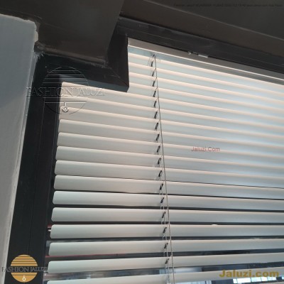 jaluzi perde eğimli meyilli üçgen yamuk şekilsiz alttan eğik formsuz üstten açılı açı shaped venetian blinds ahşap jaluzi perde (58)