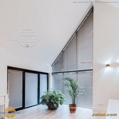 jaluzi perde eğimli meyilli üçgen yamuk şekilsiz alttan eğik formsuz üstten açılı açı shaped venetian blinds ahşap jaluzi perde (53)