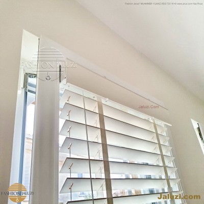 cam üstü jaluzi perde pencere pimapen üstünde üzerine sabitli ipli zıgıl zıgıllı zigil ipli zincirli düğmeli motorlu 25mm 50mm ahşap metal alüminyum jaluzi pvc pencere (18)