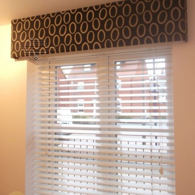 drape perde kumaş perde ahşap jaluzi perde kanat yan kenar perdeler italyan drape tül fon saten kadife süsleme (11)