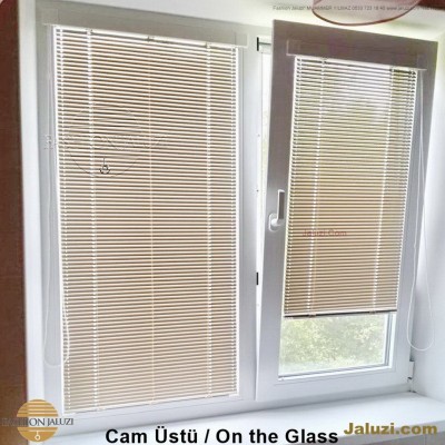 cam üstü jaluzi perde pencere pimapen üstünde üzerine sabitli ipli zıgıl zıgıllı zigil ipli zincirli düğmeli motorlu 25mm 50mm ahşap metal alüminyum jaluzi pvc pencere (17)