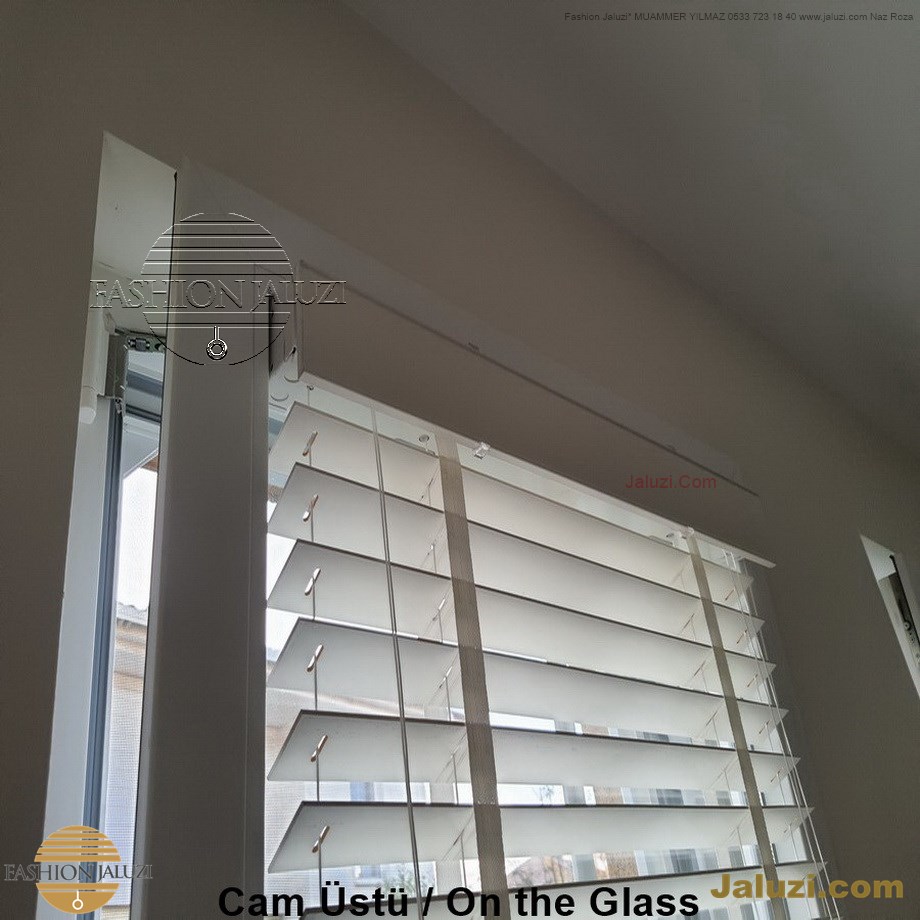cam üstü jaluzi perde pencere pimapen üstünde üzerine sabitli ipli zıgıl zıgıllı zigil ipli zincirli düğmeli motorlu 25mm 50mm ahşap metal alüminyum jaluzi pvc pencere (26)